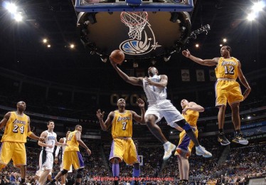 JRS低调看球-英超球鞋品牌Umbro的历史与市场表现分析