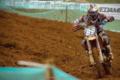 JRS低调看球-力健健身器材：优质健身设备品牌解析