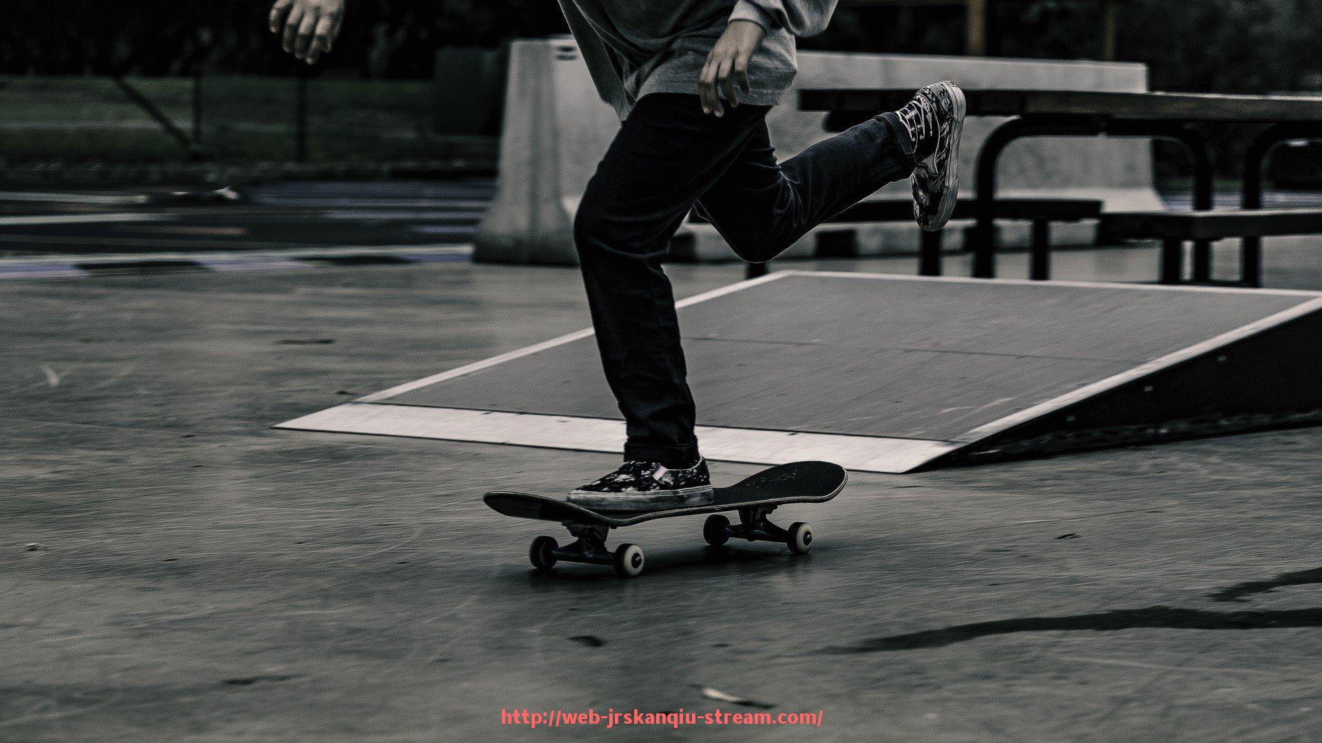 JRS低调看球-教练调整不足？世俱杯战术换人策略盘点